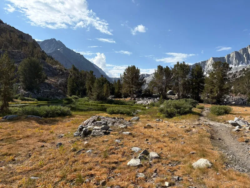 Trail heading south towards Long Lake, with Bishop Pass in the distance.